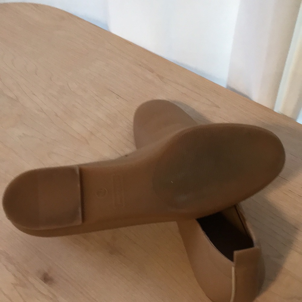 Everlane slip on. - Picture 4 of 4